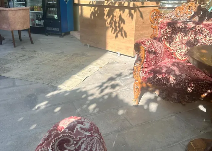 Hotel Heritage Cave *