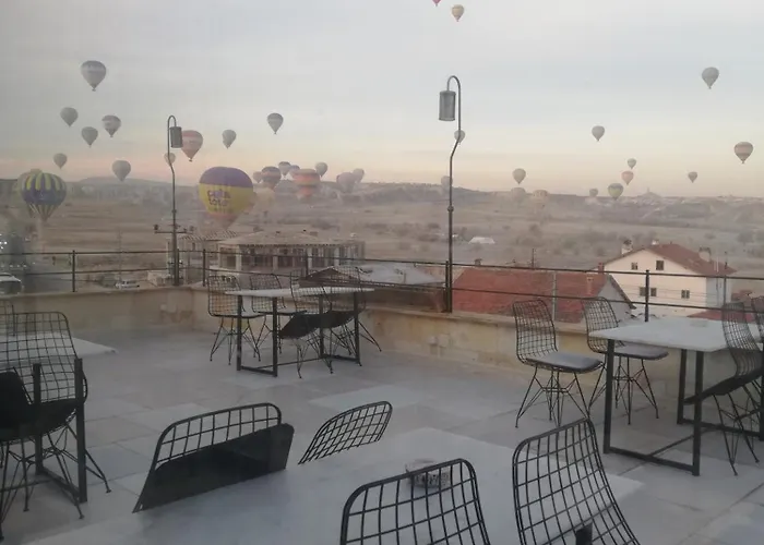 Heritage Cave Hotel *